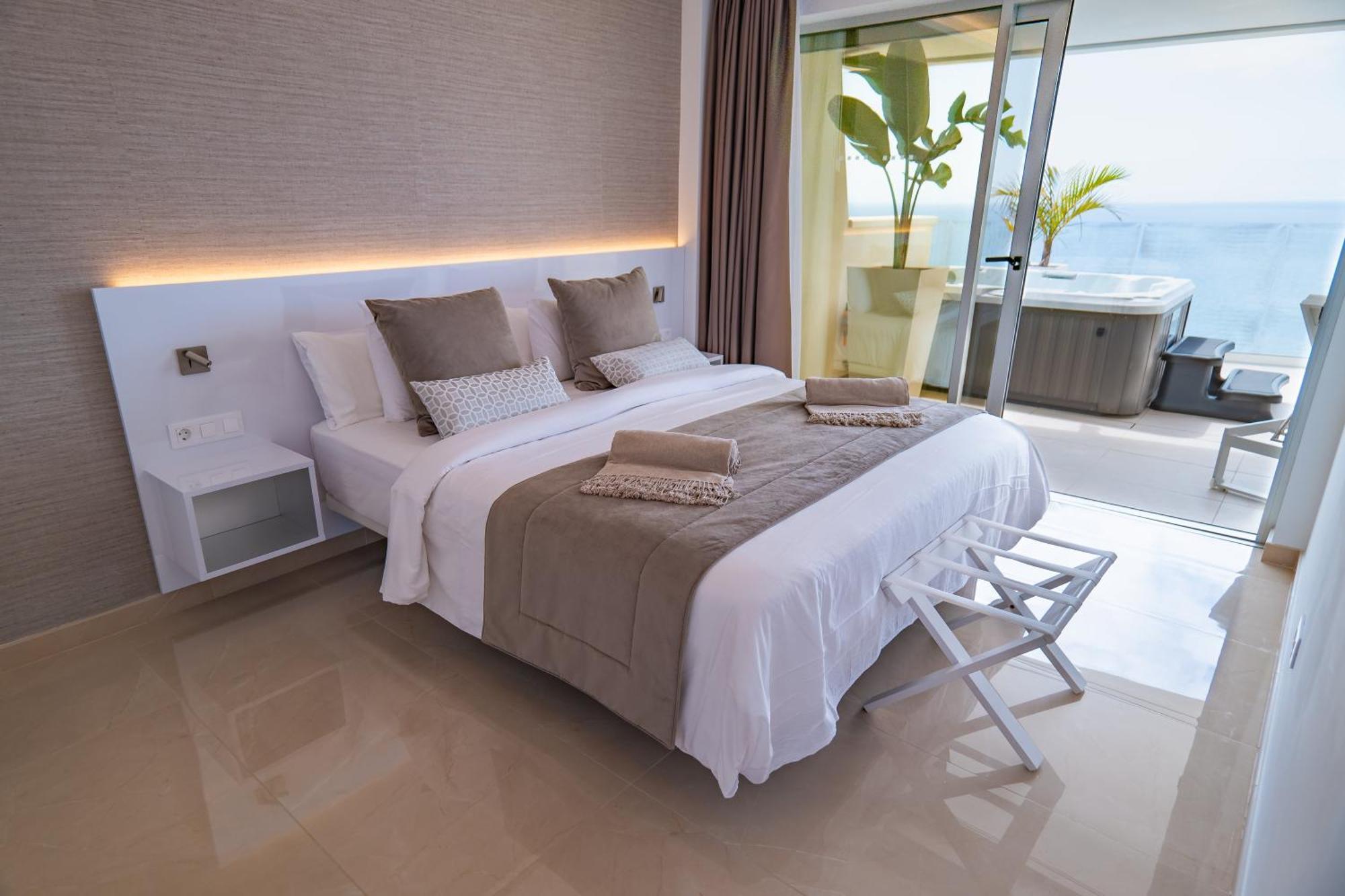 Grand Horizon Luxury Boutique Apartments Puerto Rico  Esterno foto